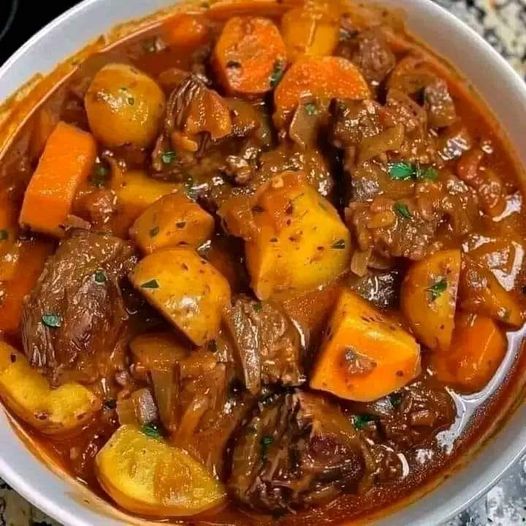 OLD FASHIONED BEEF STEW