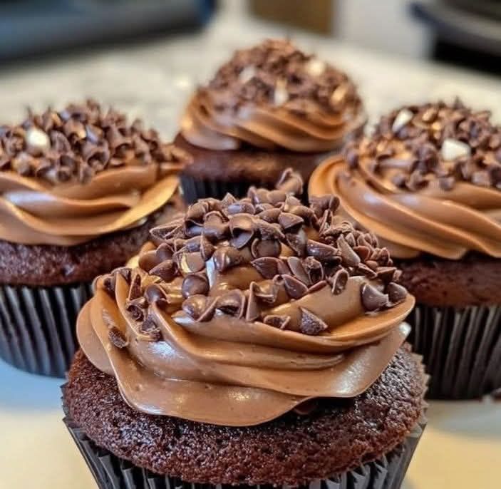 Homemade Chocolate Fudge Cupcakes recipe