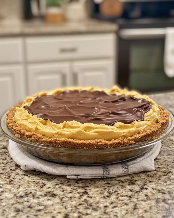 Peanut Butter Chocolate Pie