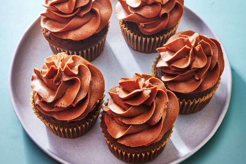 Chocolate Buttercream 006 b89e13fd4270430db09d0cdd594e56b6