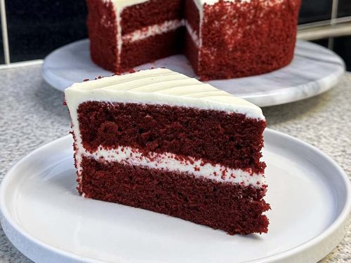 American Cakes Recipes 5 Red velvet cake slice small 500x375 1