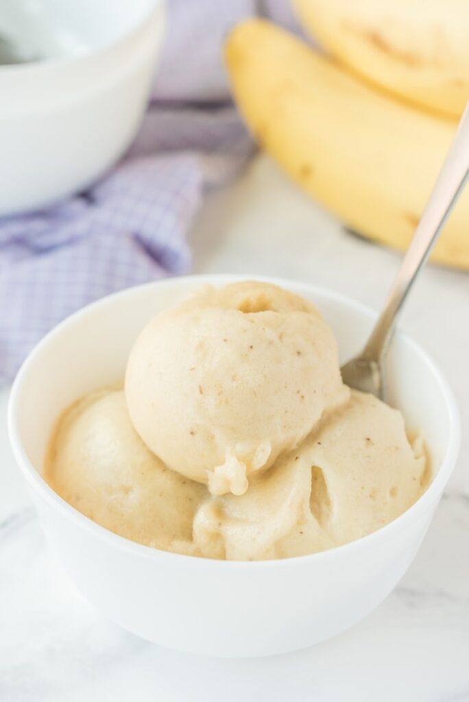 Refreshing Homemade ice cream 4 banana